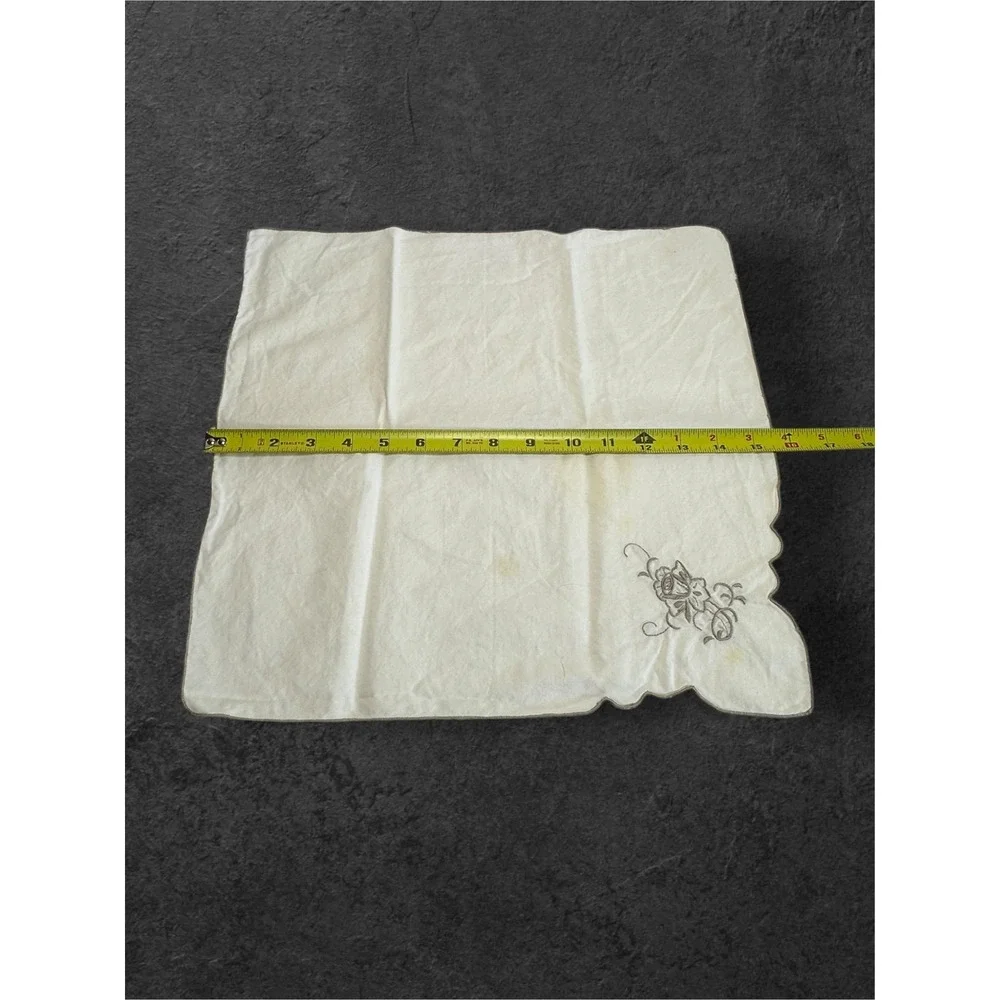 Vintage Linen Napkins Runner Set White Blue Gray Embroidered